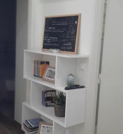 Minimalist Apartment Located Near Belem Lisbon Bagian luar foto