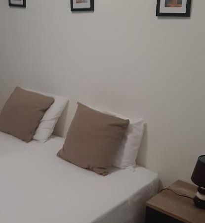 Minimalist Apartment Located Near Belem Lisbon Bagian luar foto