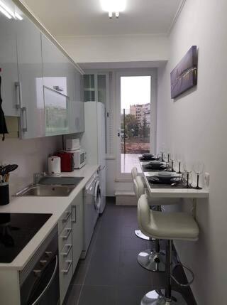 Minimalist Apartment Located Near Belem Lisbon Bagian luar foto
