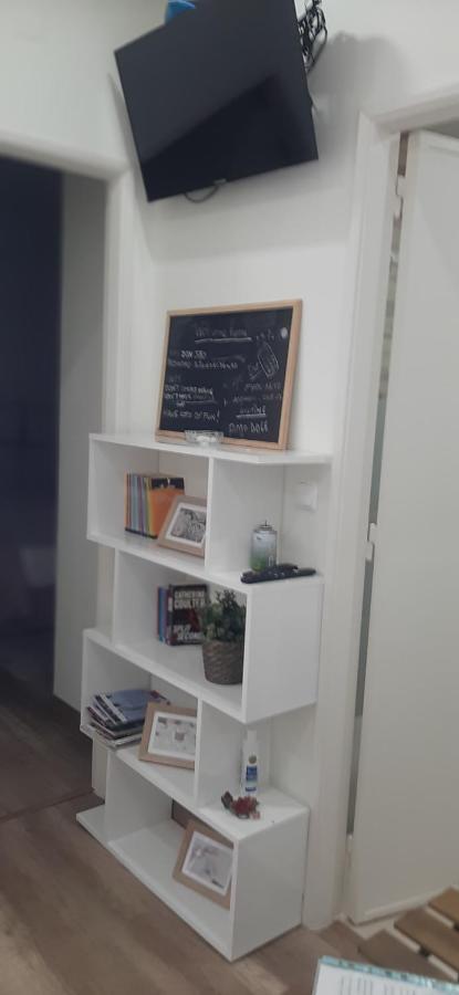 Minimalist Apartment Located Near Belem Lisbon Bagian luar foto